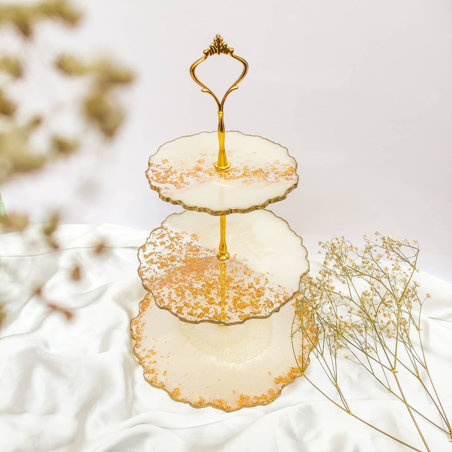 Resin 3 Tier Cake Stand  White Gold – Resin Art by Kainaat