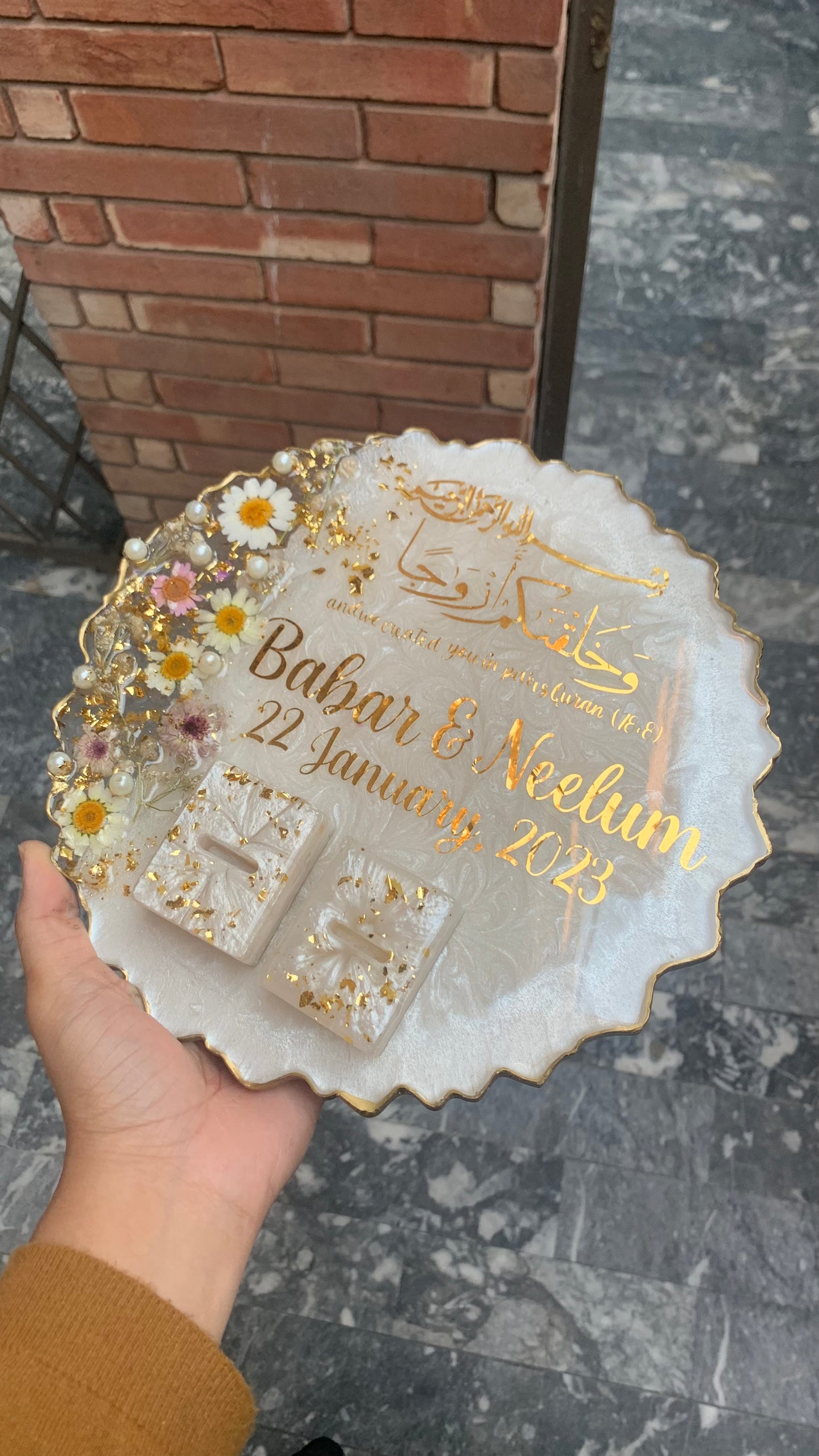 Lilac Daisy Resin Plaque