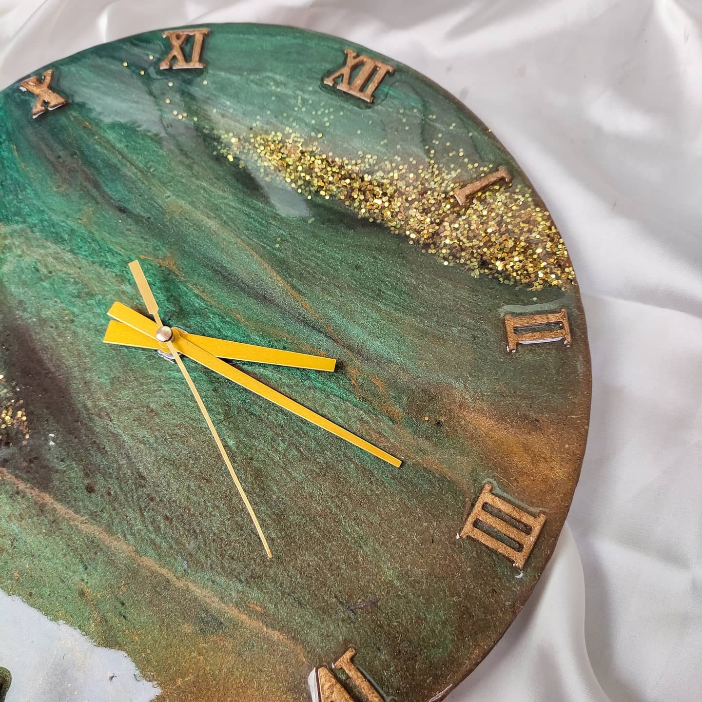 Resin Wall Clock