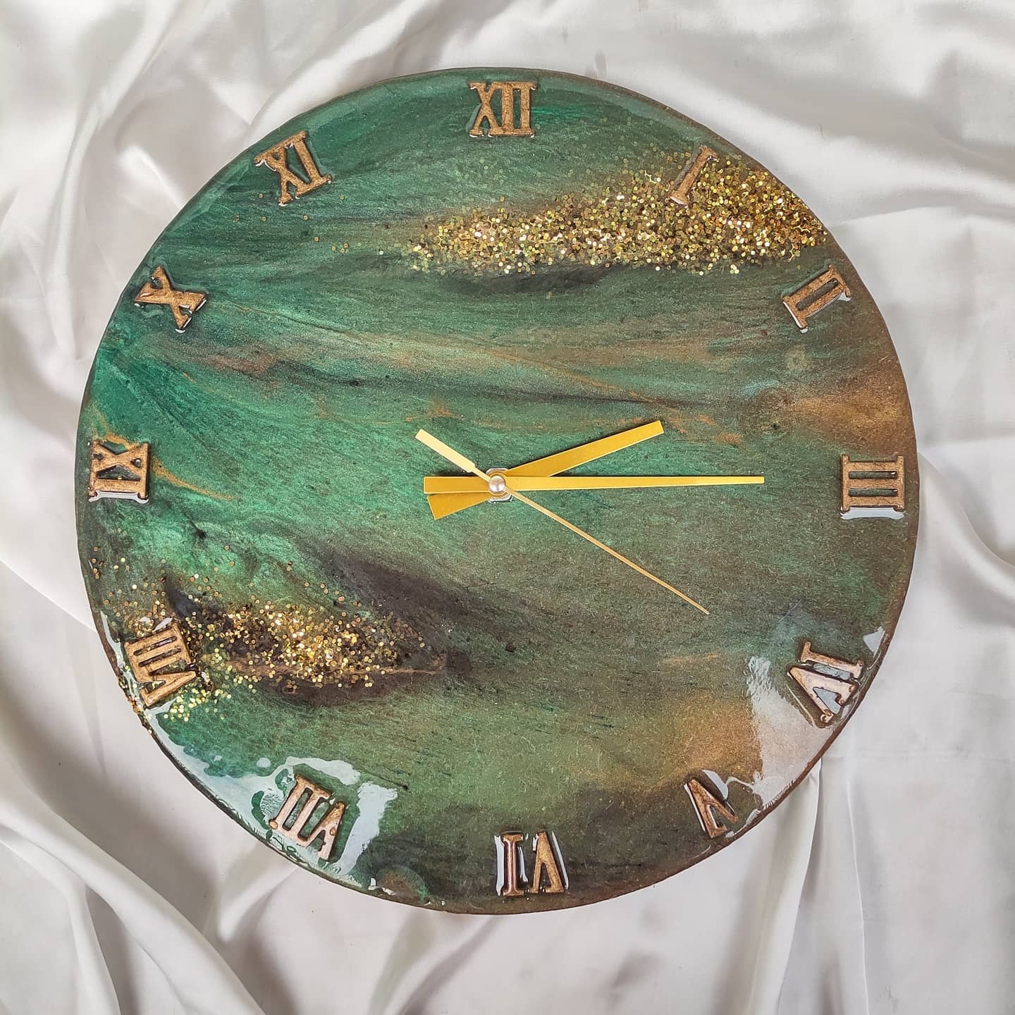 Resin Wall Clock