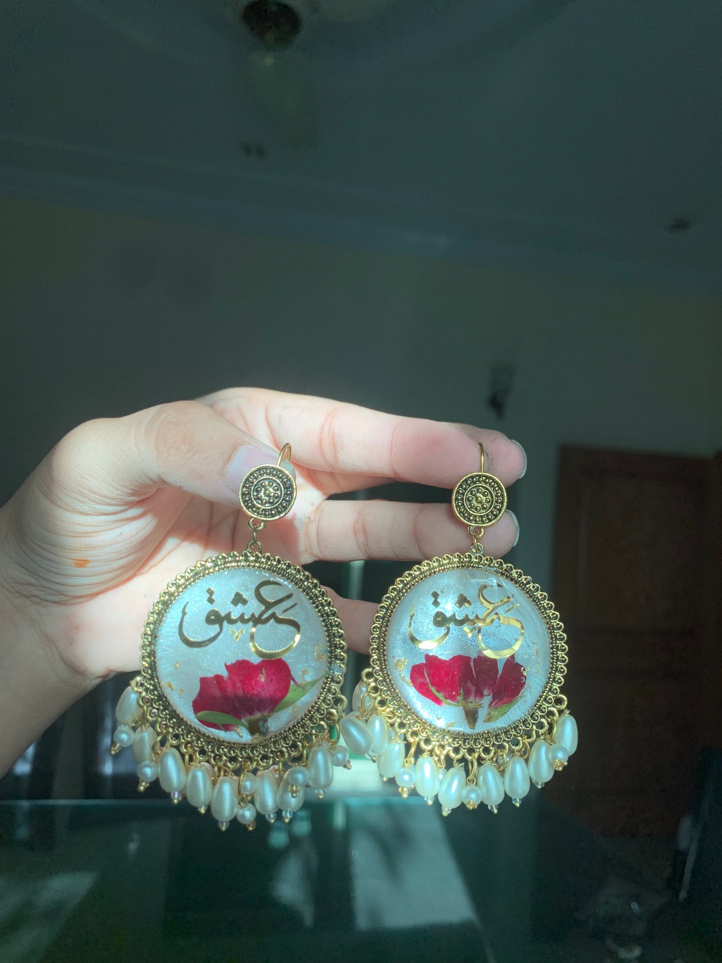 Rose White Jhumka