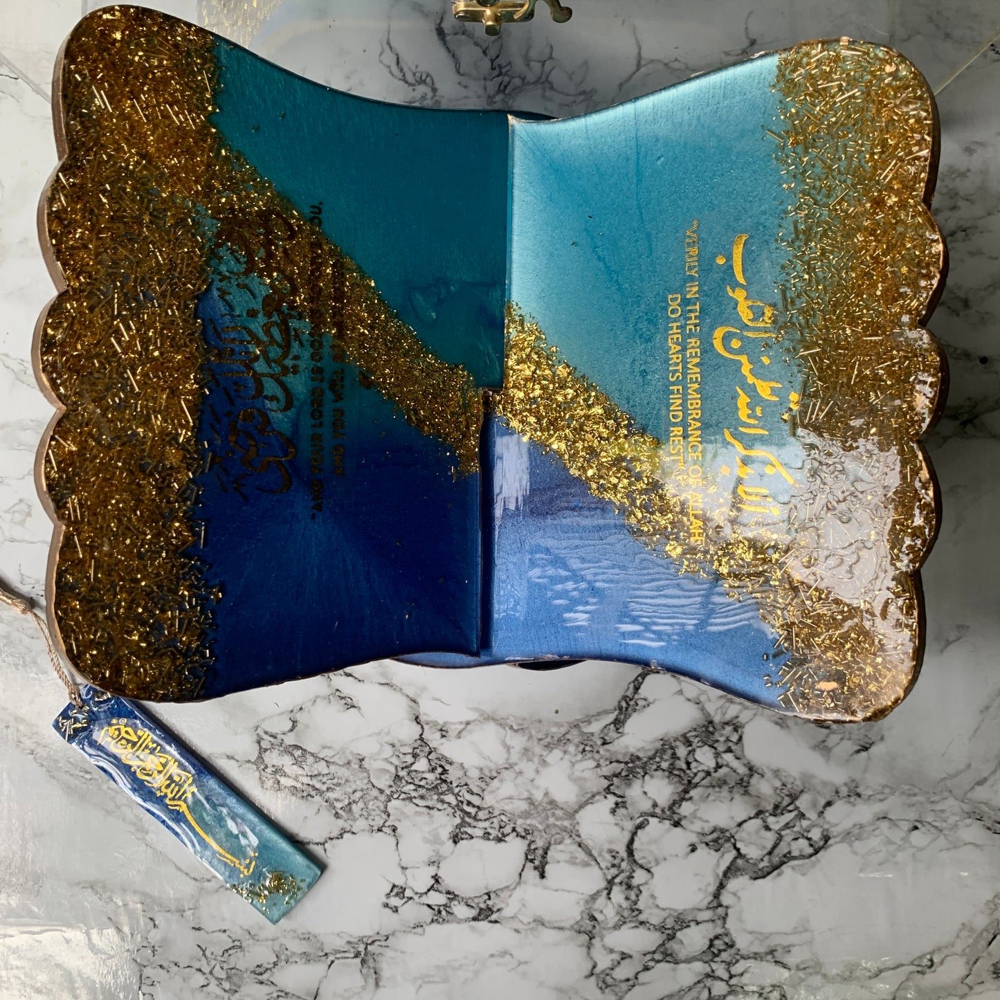 Resin Hints of blue Rehal | Book Holder