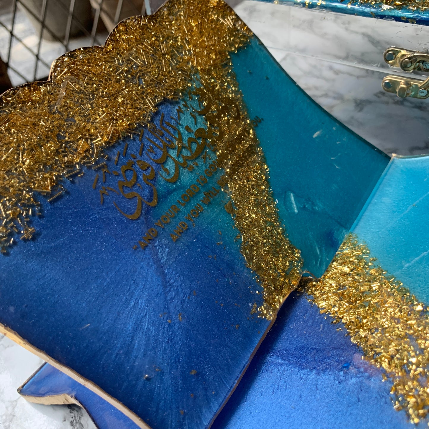 Resin Hints of blue Rehal | Book Holder